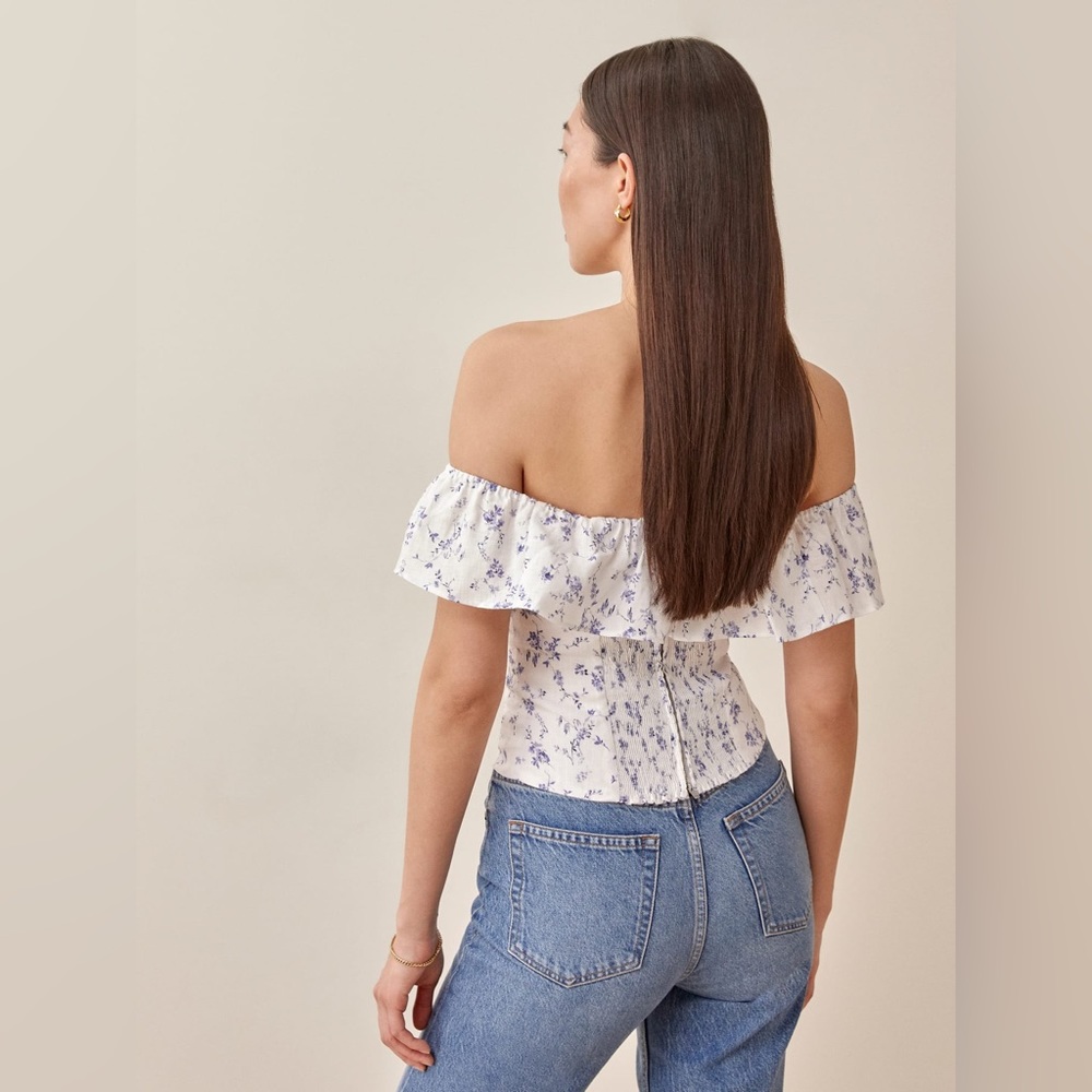 Reformation Grapefruit linen top size 4